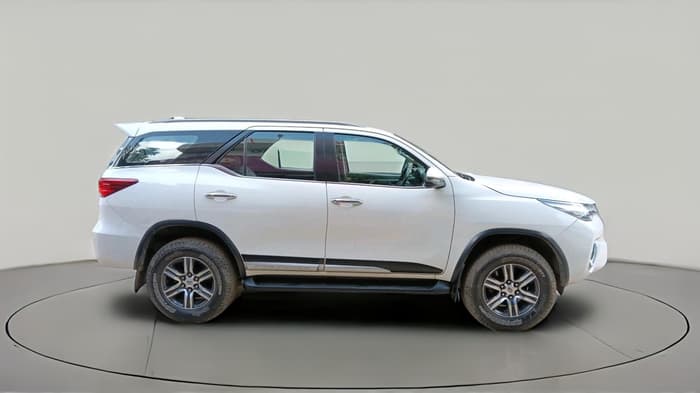 2018 Toyota Fortuner 2.8 4X2 AT, Diesel, Automatic, 82,047 km, exterior