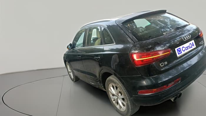 2016 Audi Q3 35 TDI Quattro, Diesel, Automatic, 1,98,389 km, exterior