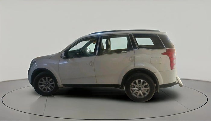 2017 Mahindra XUV500 W10 AT, Diesel, Automatic, 1,51,314 km, exterior