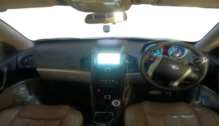 2017 Mahindra XUV500 W10 AT, Diesel, Automatic, 1,51,314 km, interior