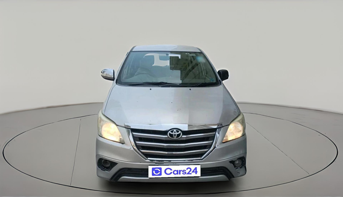 2013 Toyota Innova 2.5 GX 7 STR, Diesel, Manual, 2,37,257 km, exterior