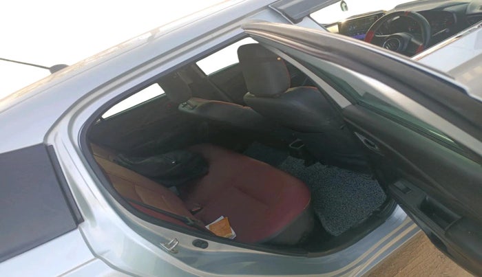 2025 Maruti Swift LXi, Petrol, Manual, 7,895 km, interior