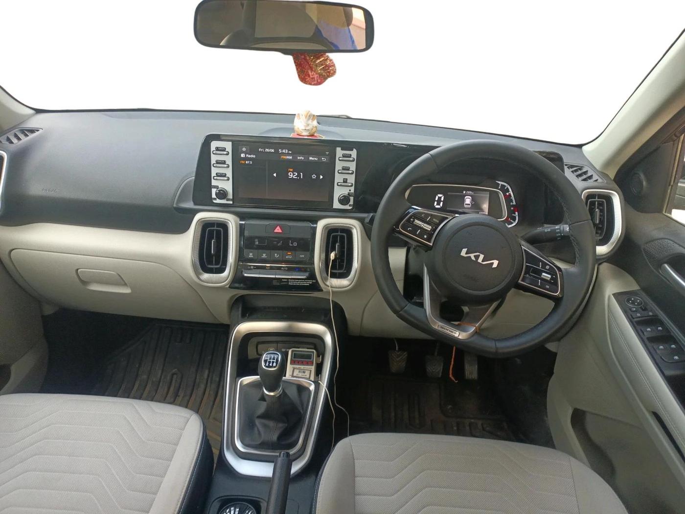 2025 KIA SONET HTK PLUS 1.2 PETROL MT, Petrol, Manual, 2,204 km, interior