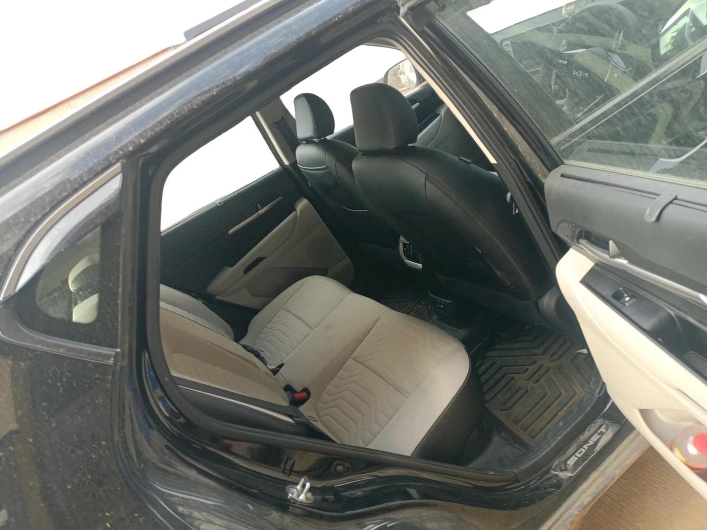 2025 KIA SONET HTK PLUS 1.2 PETROL MT, Petrol, Manual, 2,204 km, interior