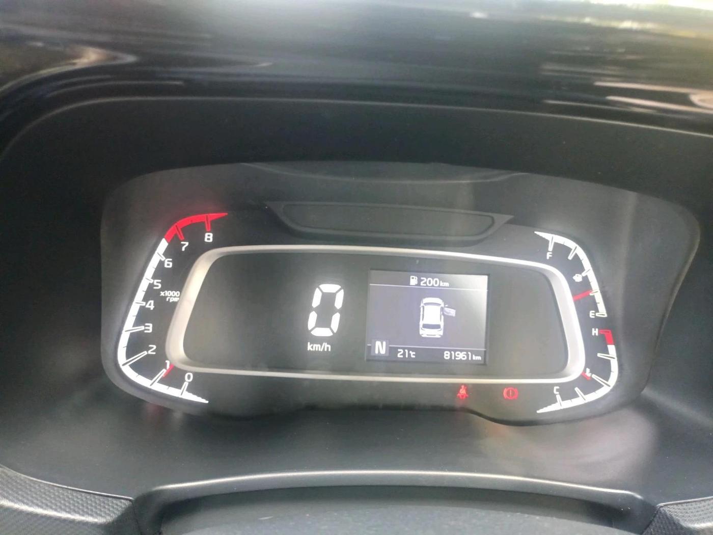2021 KIA SONET HTX 1.0 IMT, Petrol, Manual, 87,000 km, interior