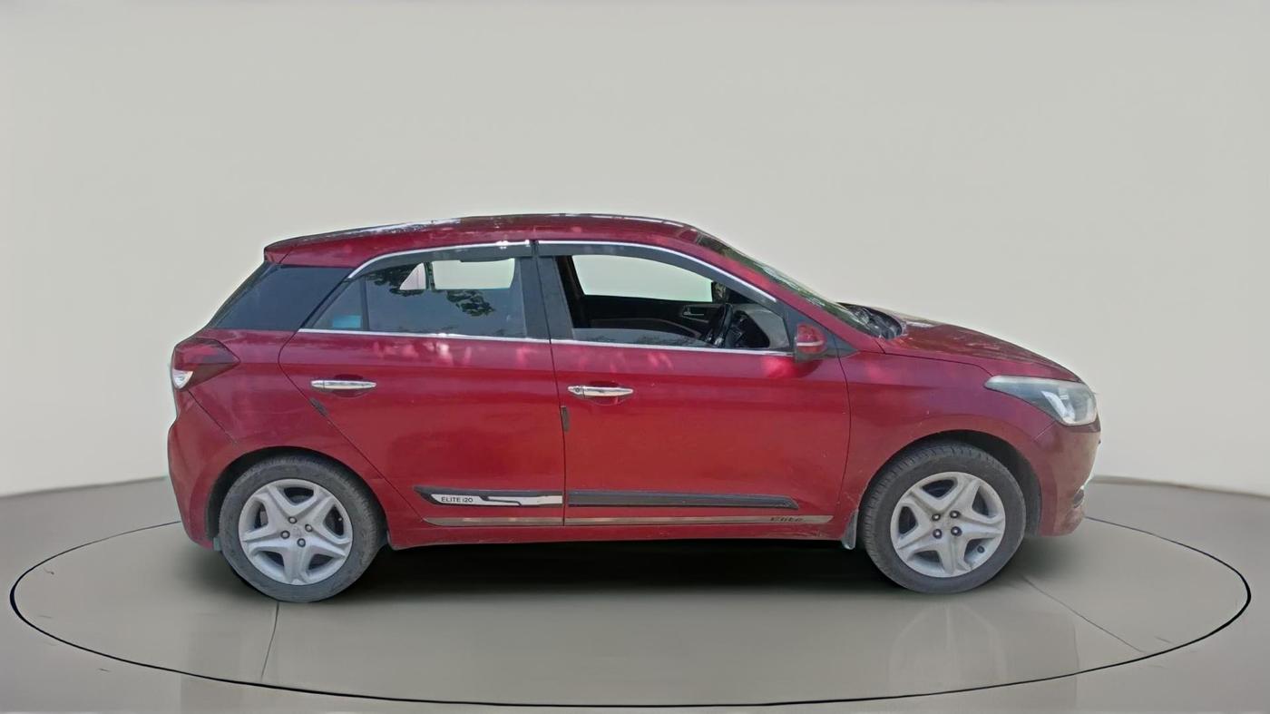 2017 Hyundai Elite i20 ASTA 1.2, CNG, Manual, 2,32,817 km, exterior