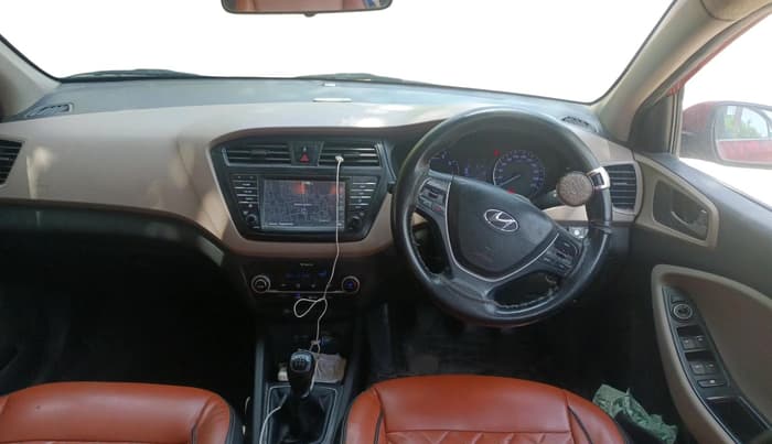 2017 Hyundai Elite i20 ASTA 1.2, CNG, Manual, 2,32,817 km, interior