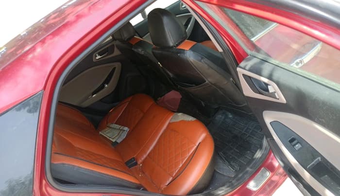 2017 Hyundai Elite i20 ASTA 1.2, CNG, Manual, 2,32,817 km, interior