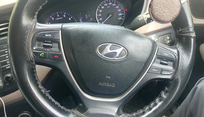 2017 Hyundai Elite i20 ASTA 1.2, CNG, Manual, 2,32,817 km, interior