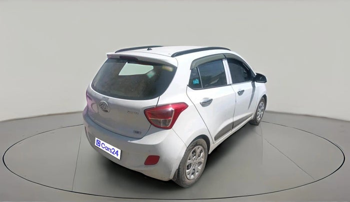 2016 Hyundai Grand i10 SPORTZ 1.2 KAPPA VTVT, CNG, Manual, 51,261 km, exterior