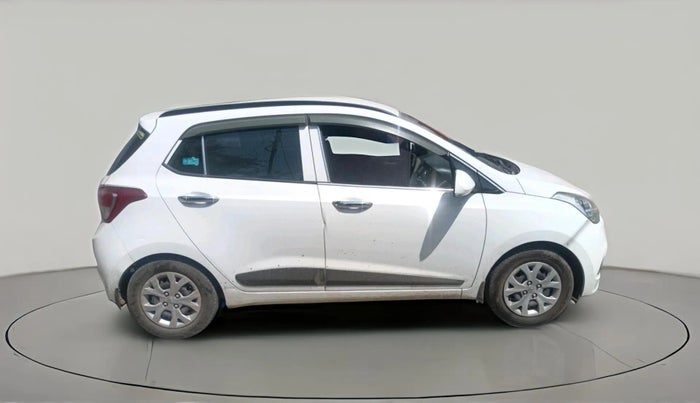 2016 Hyundai Grand i10 SPORTZ 1.2 KAPPA VTVT, CNG, Manual, 51,261 km, exterior