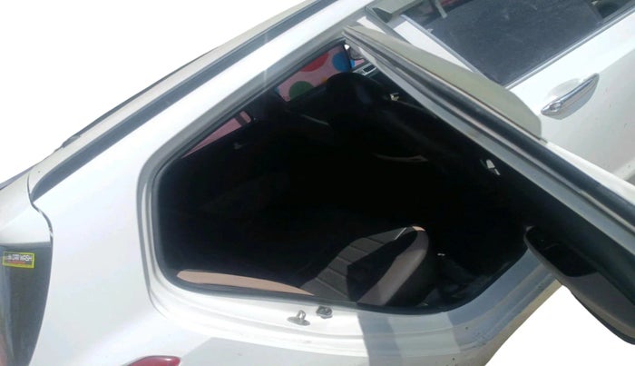 2016 Hyundai Grand i10 SPORTZ 1.2 KAPPA VTVT, CNG, Manual, 51,261 km, interior