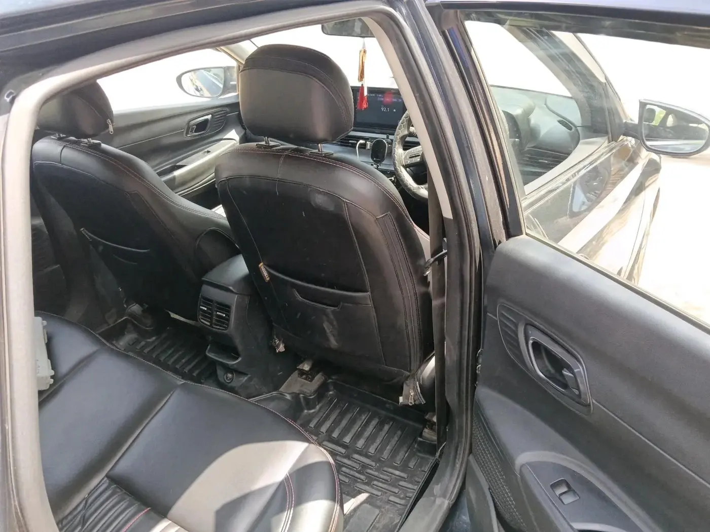 2022 Hyundai NEW I20 SPORTZ 1.2 MT, Petrol, Manual, 85,990 km, interior