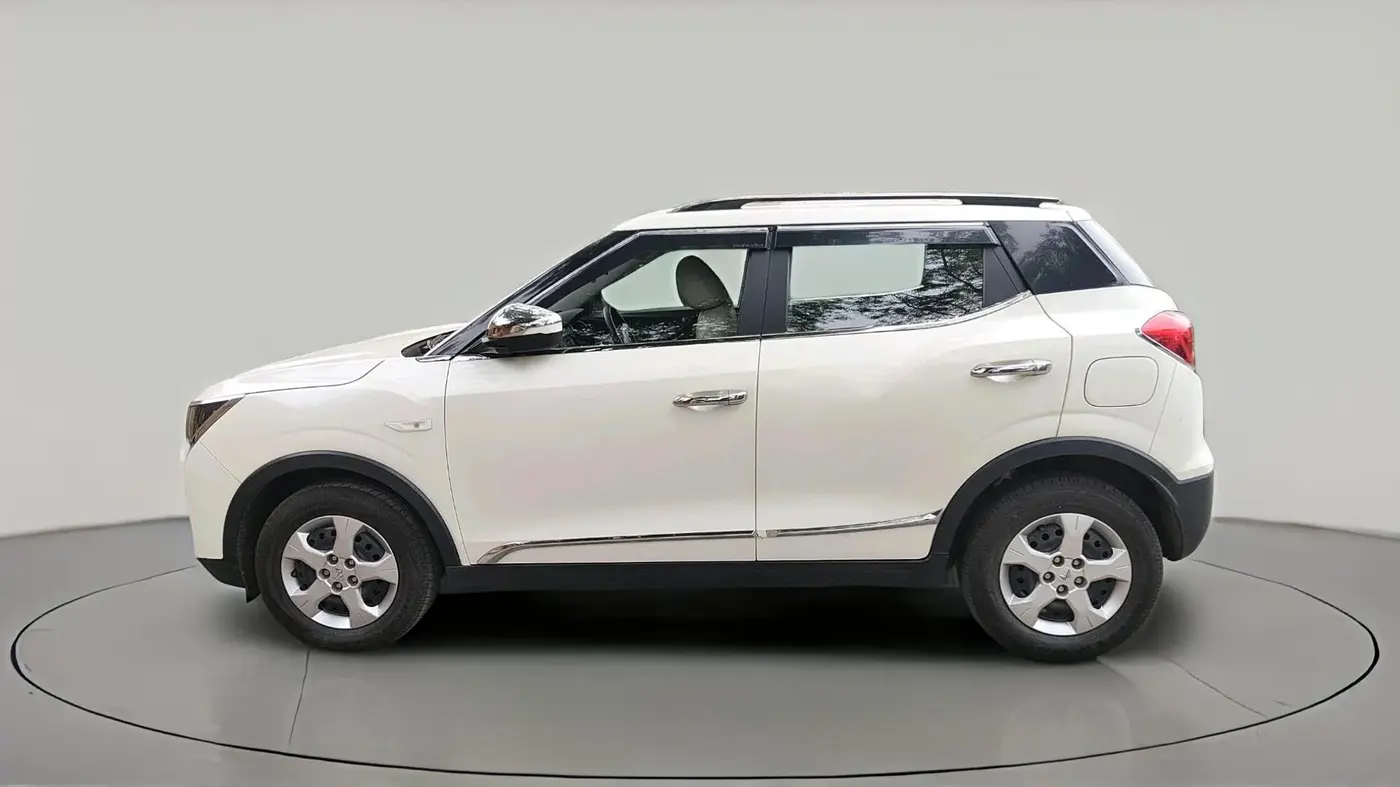 2023 Mahindra XUV300 W6 1.5 Diesel, Diesel, Manual, 17,364 km, exterior