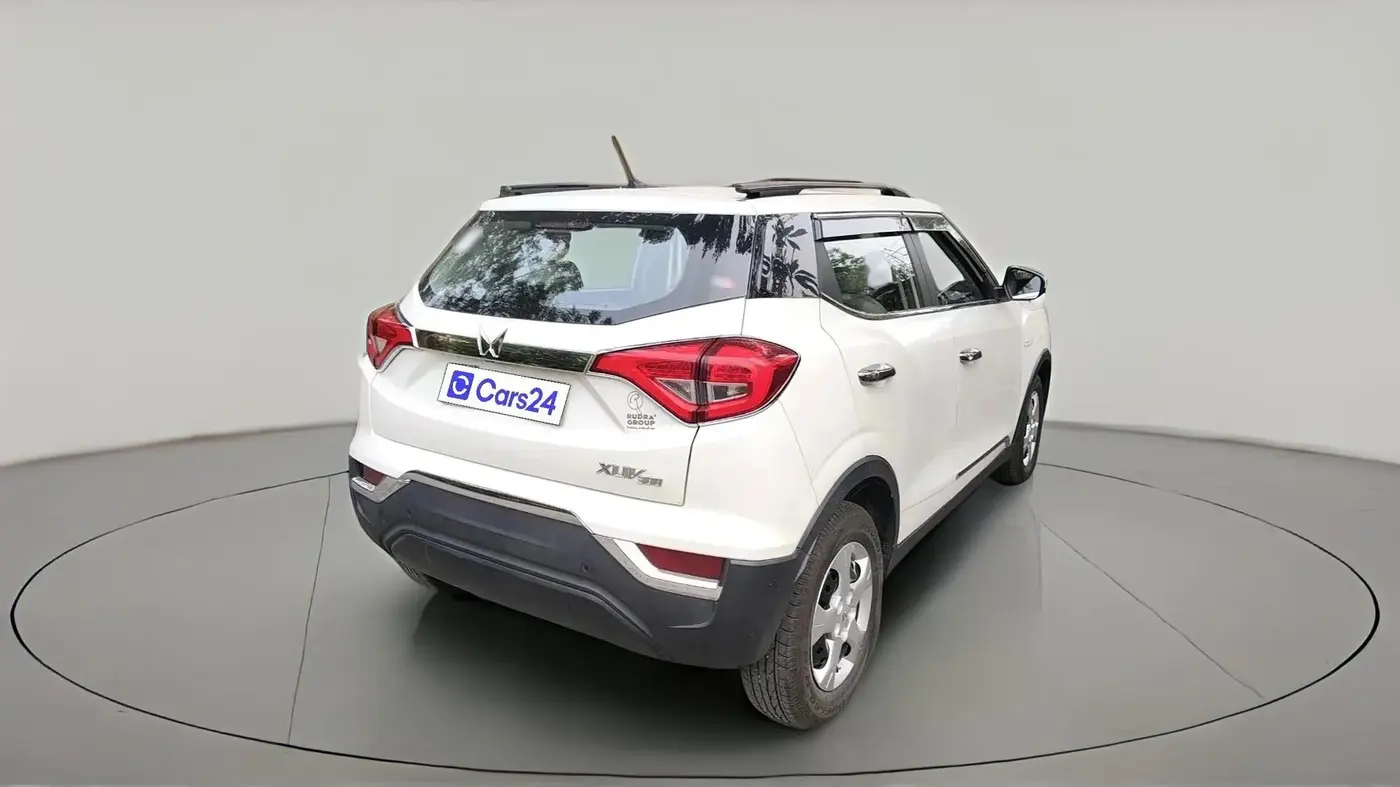 2023 Mahindra XUV300 W6 1.5 Diesel, Diesel, Manual, 17,364 km, exterior