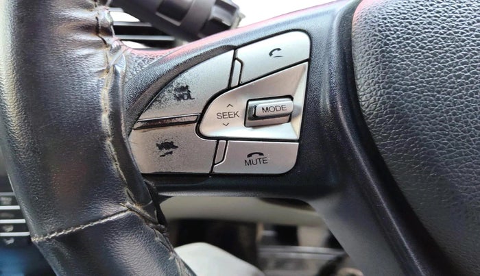 2019 Mahindra XUV300 W6 1.5 DIESEL, Diesel, Manual, 79,725 km, interior