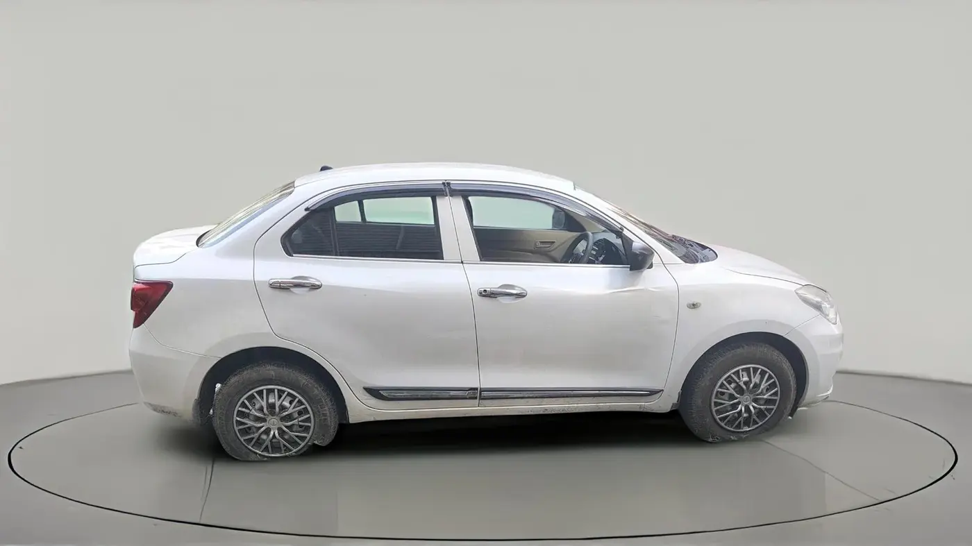 2022 Maruti Dzire LXI, Petrol, Manual, 97,399 km, exterior