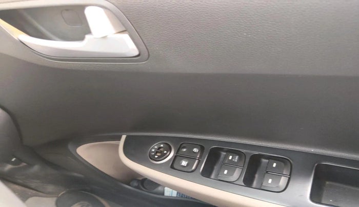 2017 Hyundai Grand i10 SPORTZ 1.2 KAPPA VTVT, Petrol, Manual, 35,533 km, interior