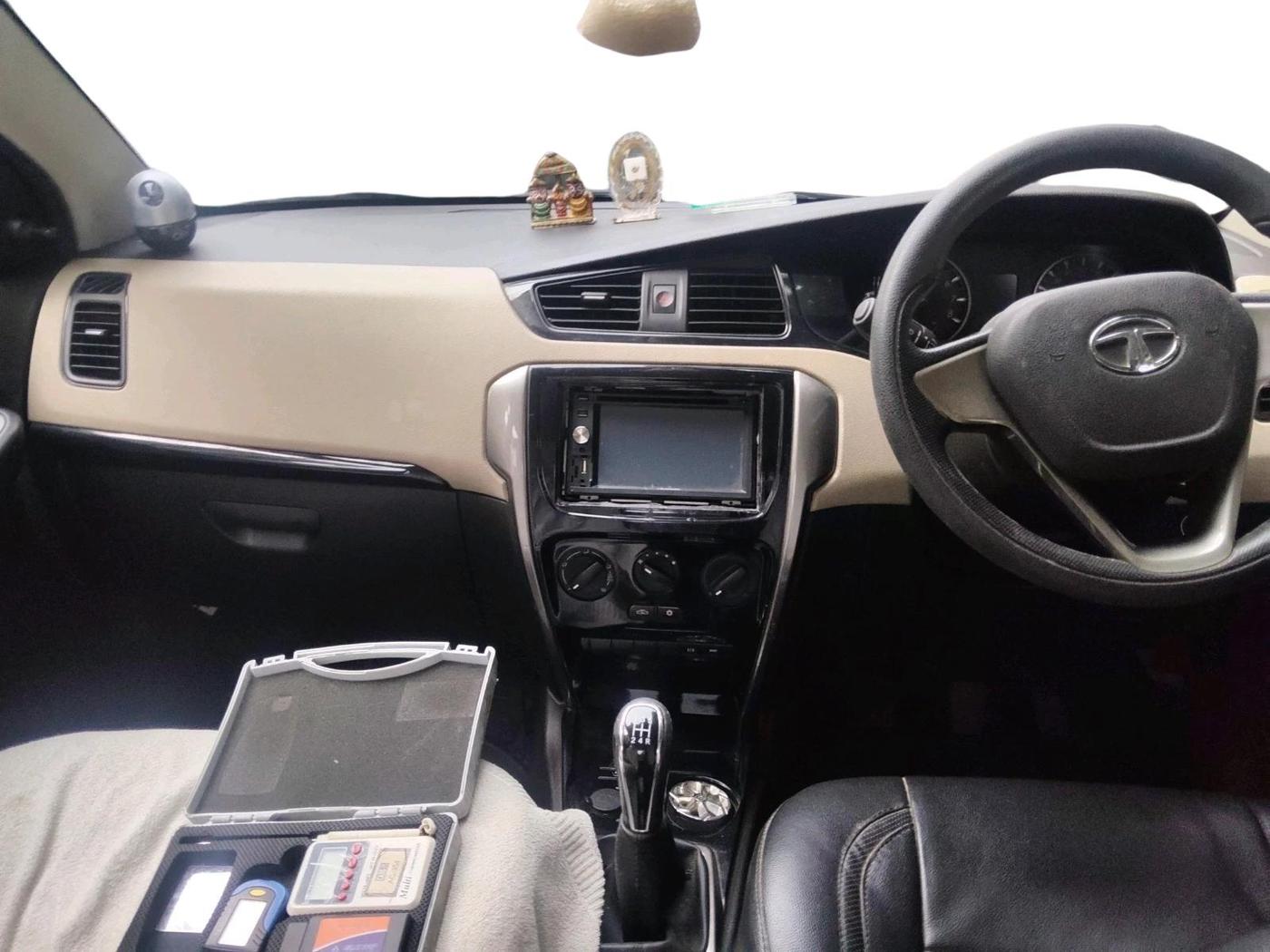 2014 Tata Zest XE PETROL, Petrol, Manual, 76,921 km, interior