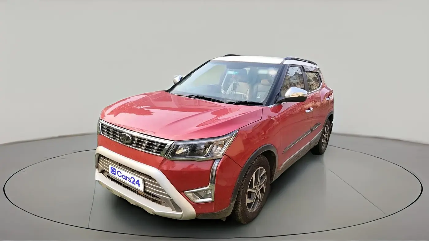 2022 Mahindra XUV300 W8(O) 1.5 DIESEL DUAL TONE, Diesel, Manual, 99,982 km, exterior
