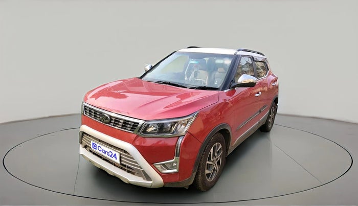 2022 Mahindra XUV300 W8(O) 1.5 DIESEL DUAL TONE, Diesel, Manual, 99,982 km, exterior