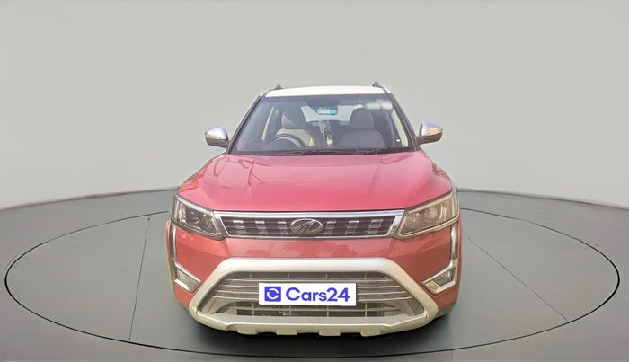 2022 Mahindra XUV300 W8(O) 1.5 DIESEL DUAL TONE, Diesel, Manual, 99,982 km, exterior