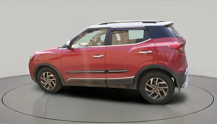 2022 Mahindra XUV300 W8(O) 1.5 DIESEL DUAL TONE, Diesel, Manual, 99,982 km, exterior