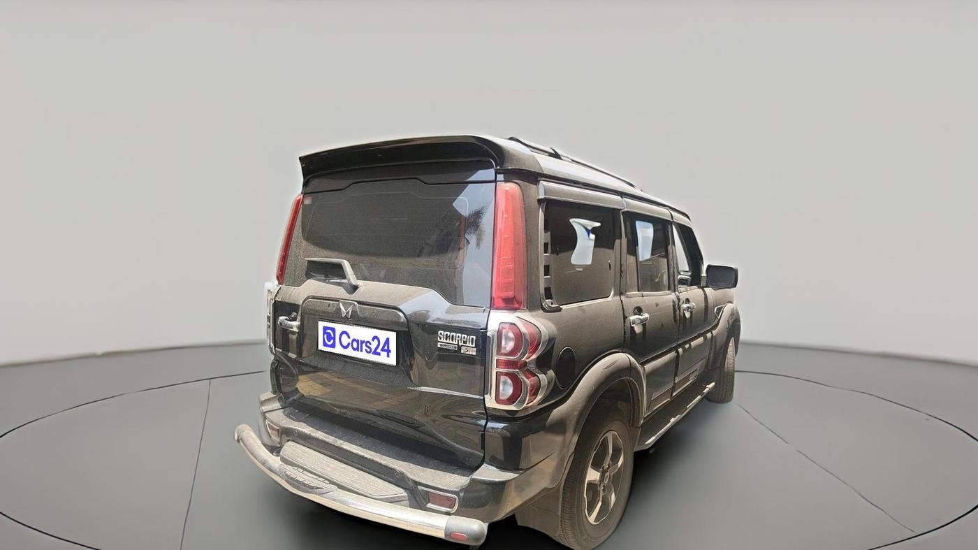 2025 Mahindra SCORPIO CLASSIC S11 7STR, Diesel, Manual, 12,577 km, exterior