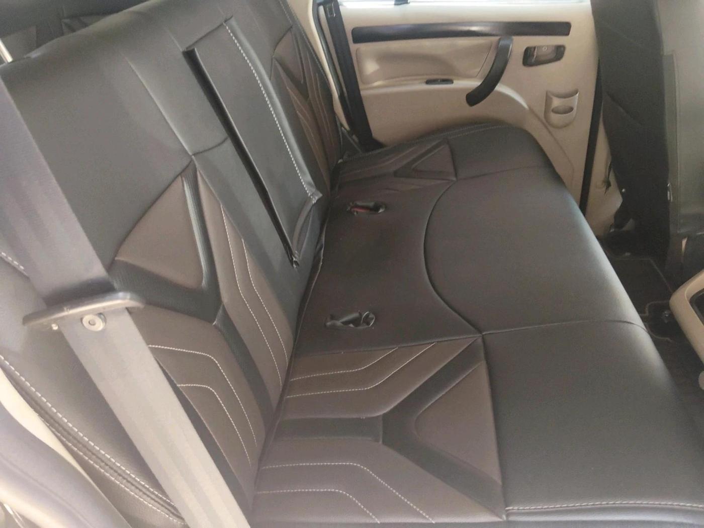 2025 Mahindra SCORPIO CLASSIC S11 7STR, Diesel, Manual, 12,577 km, interior