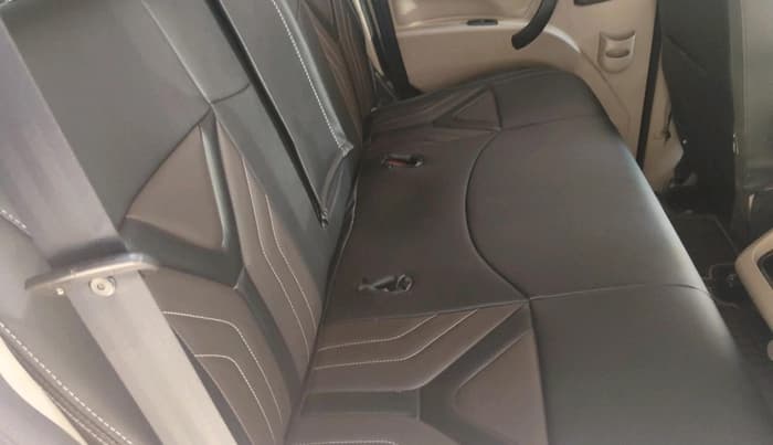 2025 Mahindra SCORPIO CLASSIC S11 7STR, Diesel, Manual, 12,577 km, interior