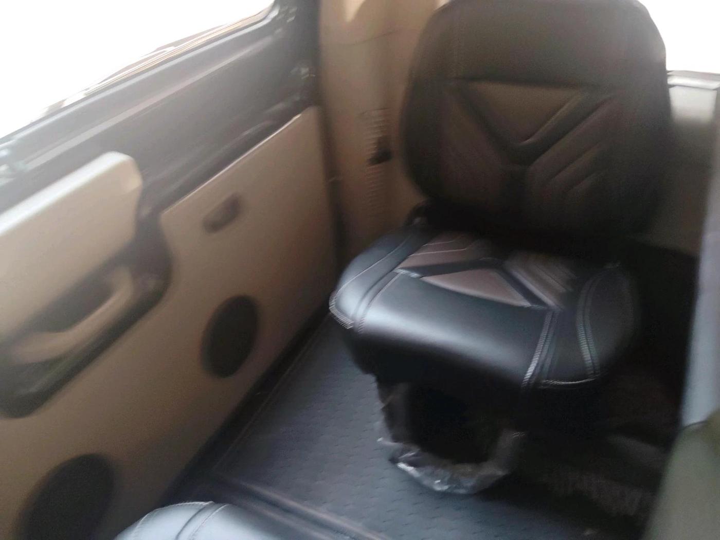 2025 Mahindra SCORPIO CLASSIC S11 7STR, Diesel, Manual, 12,577 km, interior