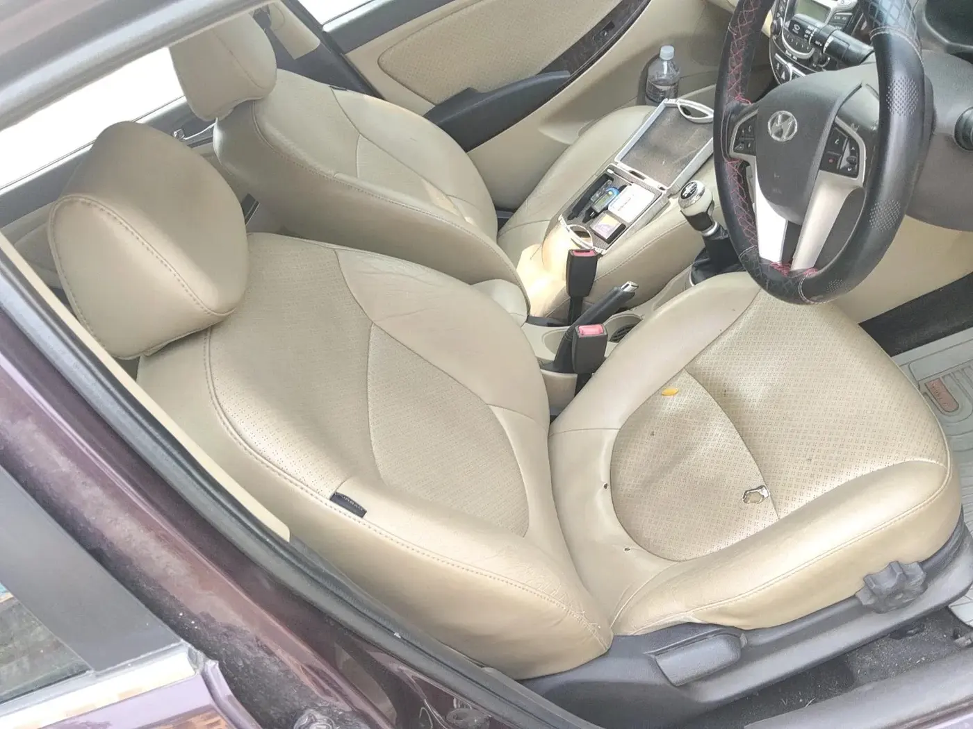 2012 Hyundai Verna FLUIDIC 1.6 VTVT SX, Petrol, Manual, 53,250 km, interior