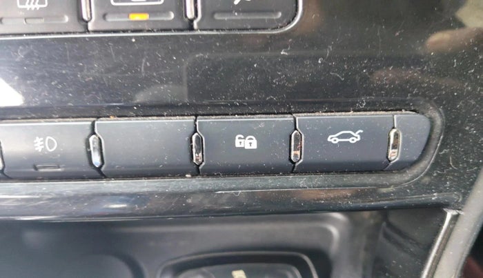 2019 Tata NEXON XZ PLUS PETROL, Petrol, Manual, 1,12,189 km, interior