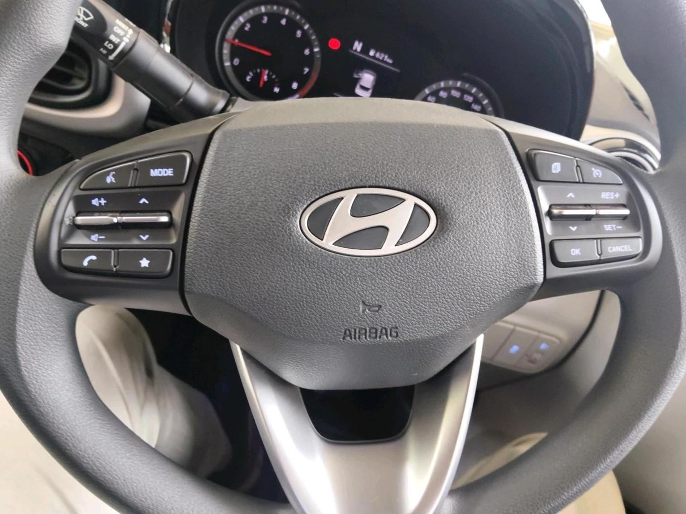 2025 Hyundai GRAND I10 NIOS Sportz (O) 1.2 Kappa AMT, Petrol, Automatic, 3,411 km, interior
