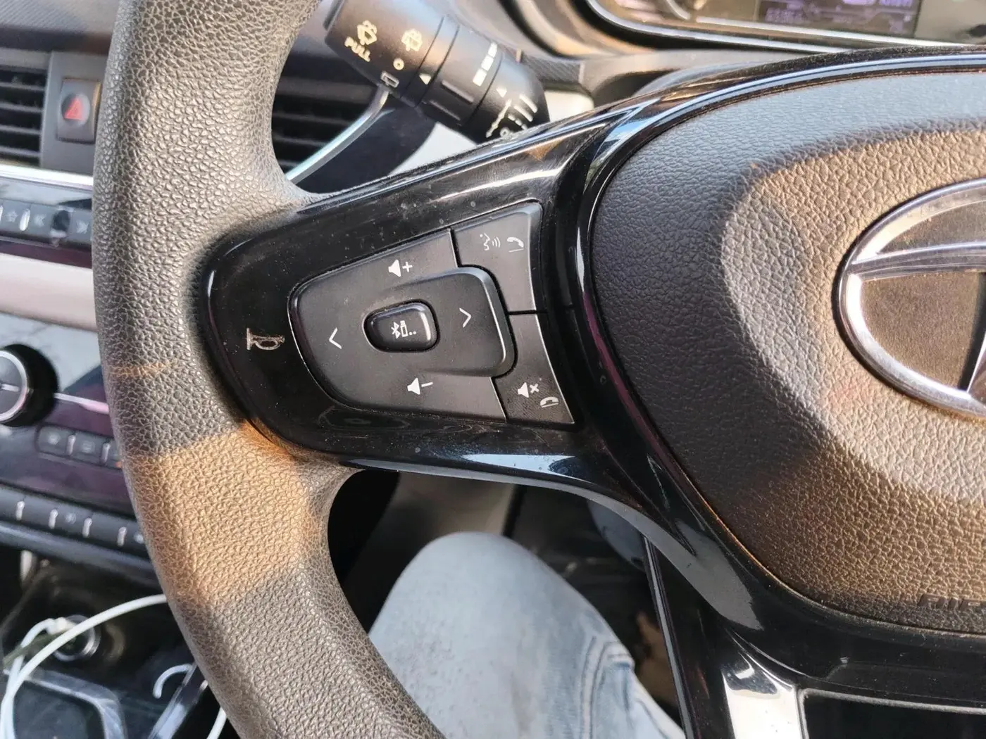 2020 Tata NEXON XZA PLUS PETROL, Petrol, Automatic, 66,092 km, interior
