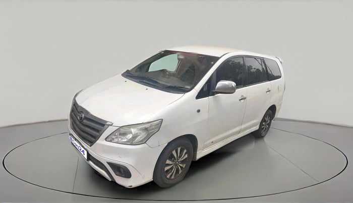 2011 Toyota Innova V 2.5 8 STR, Diesel, Manual, 2,95,347 km, exterior