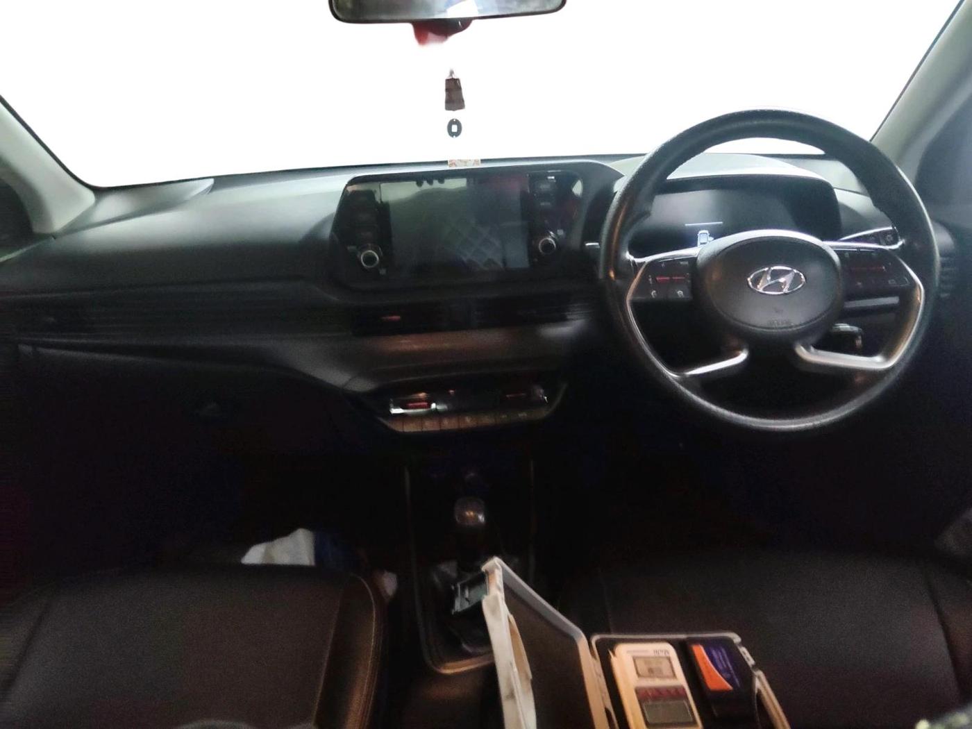 2022 Hyundai NEW I20 SPORTZ 1.2 MT DUAL TONE, Petrol, Manual, 26,437 km, interior