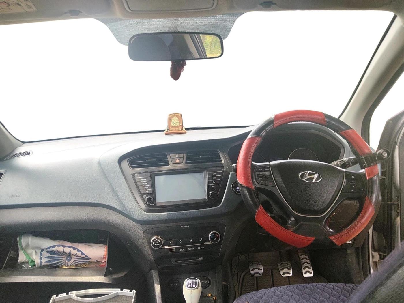 2017 Hyundai i20 Active 1.2 SX, Petrol, Manual, 89,619 km, interior