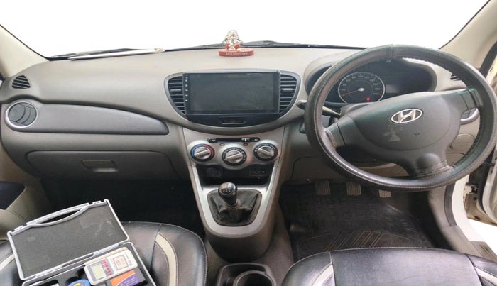 2013 Hyundai i10 SPORTZ 1.2, Petrol, Manual, 46,107 km, interior