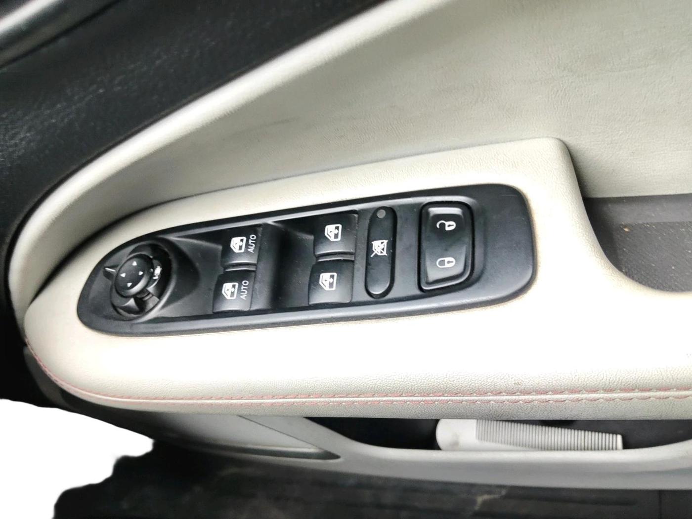 2019 Jeep Compass LIMITED PLUS DIESEL, Diesel, Manual, 97,844 km, interior