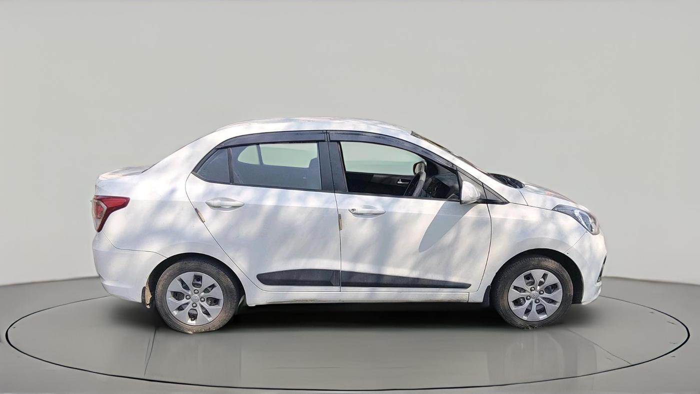 2016 Hyundai Xcent S 1.2, Petrol, Manual, 77,795 km, exterior