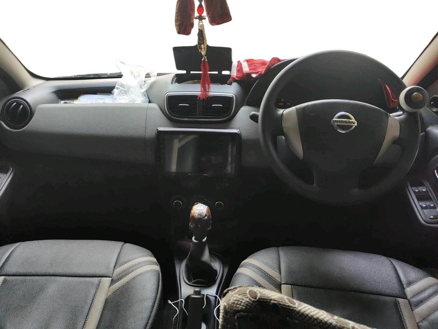 2013 Nissan Terrano XE (D), Diesel, Manual, 1,57,813 km, interior