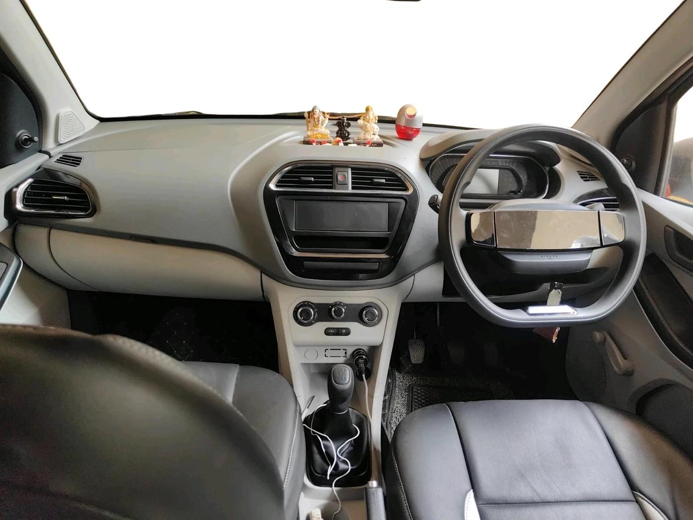 2025 Tata Tiago XE PETROL, Petrol, Manual, 6,434 km, interior