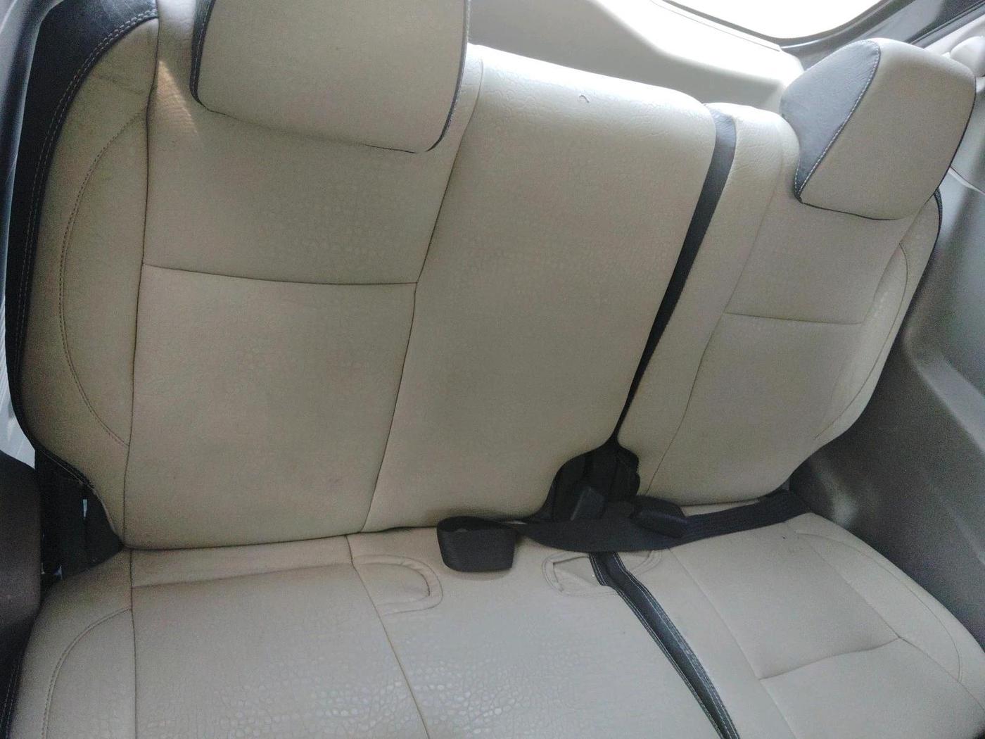 2019 Mahindra MARAZZO M2 7STR, Diesel, Manual, 1,42,327 km, interior