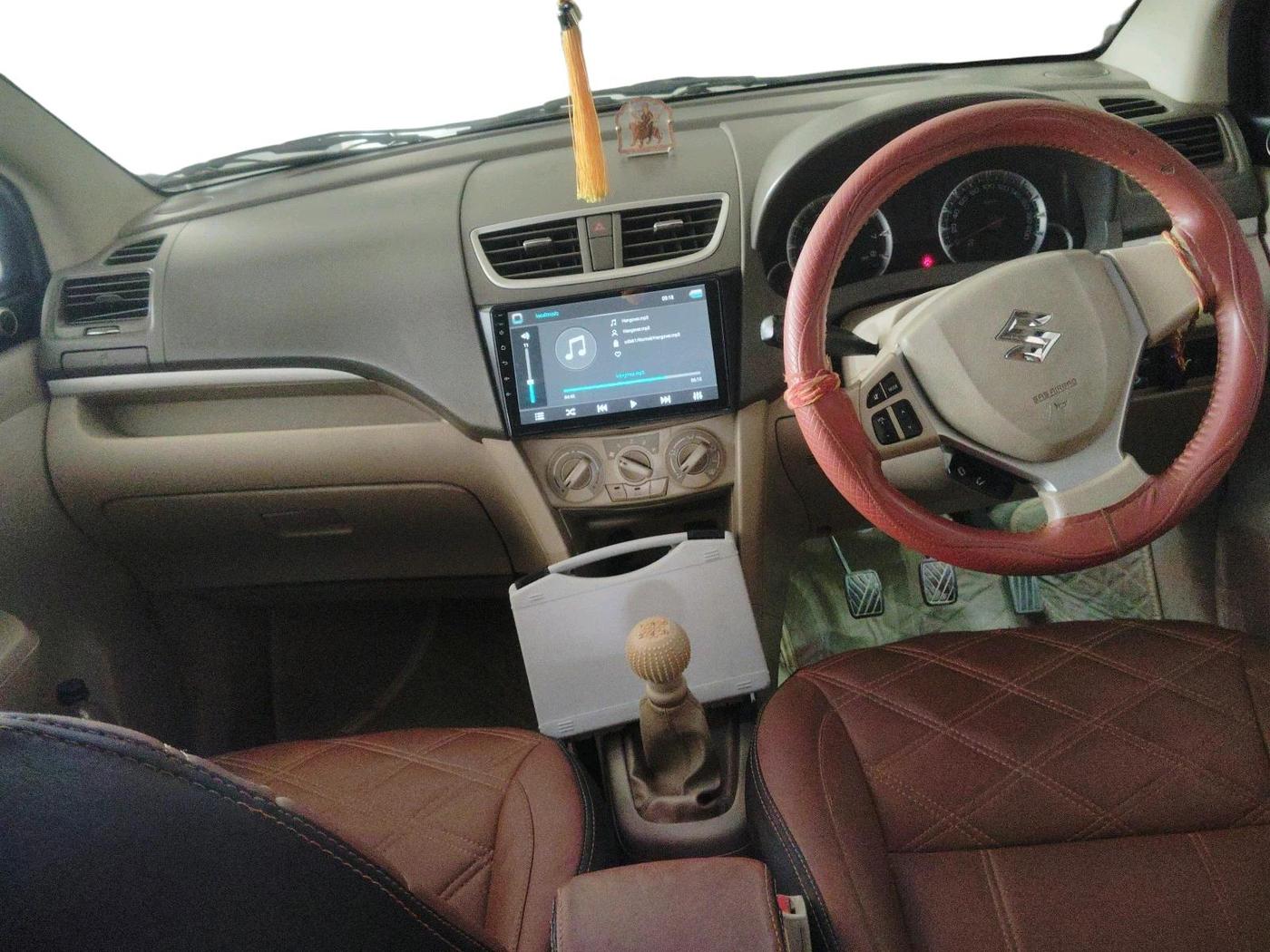 2017 Maruti Ertiga VXI, Petrol, Manual, 1,18,317 km, interior