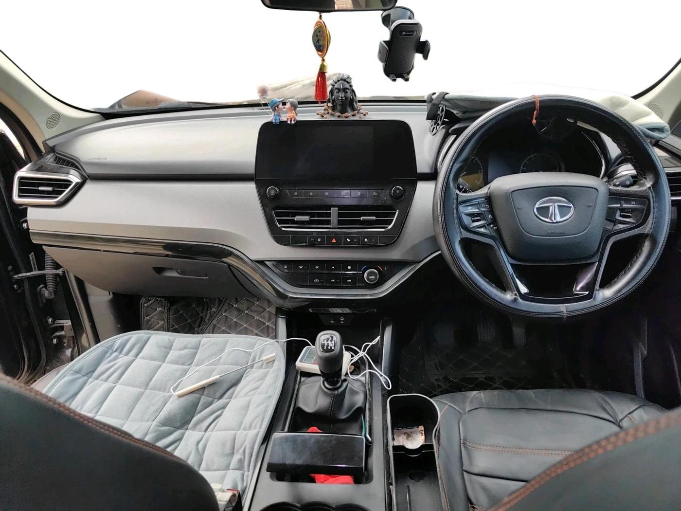 2021 Tata Harrier XT PLUS 2.0L KRYOTEC, Diesel, Manual, 47,808 km, interior
