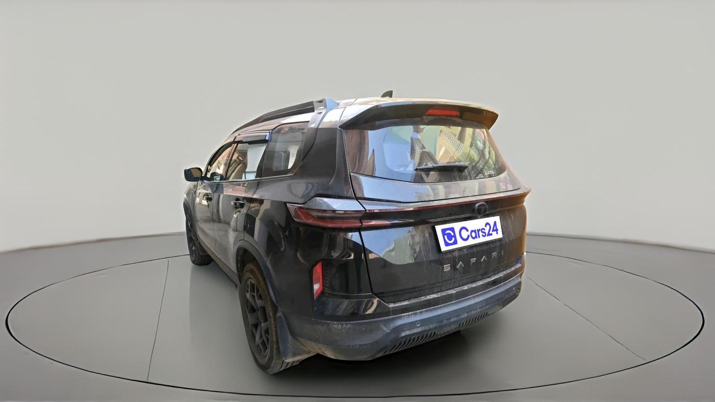 2025 Tata Safari Accomplished X Plus 7 STR Dark Edition AT, Diesel, Automatic, 19,460 km, exterior