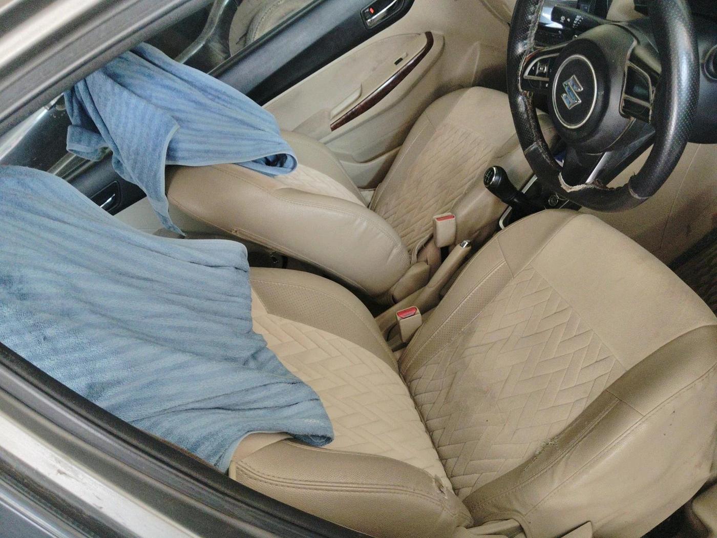 2017 Maruti Dzire ZXI, Petrol, Manual, 1,21,782 km, interior