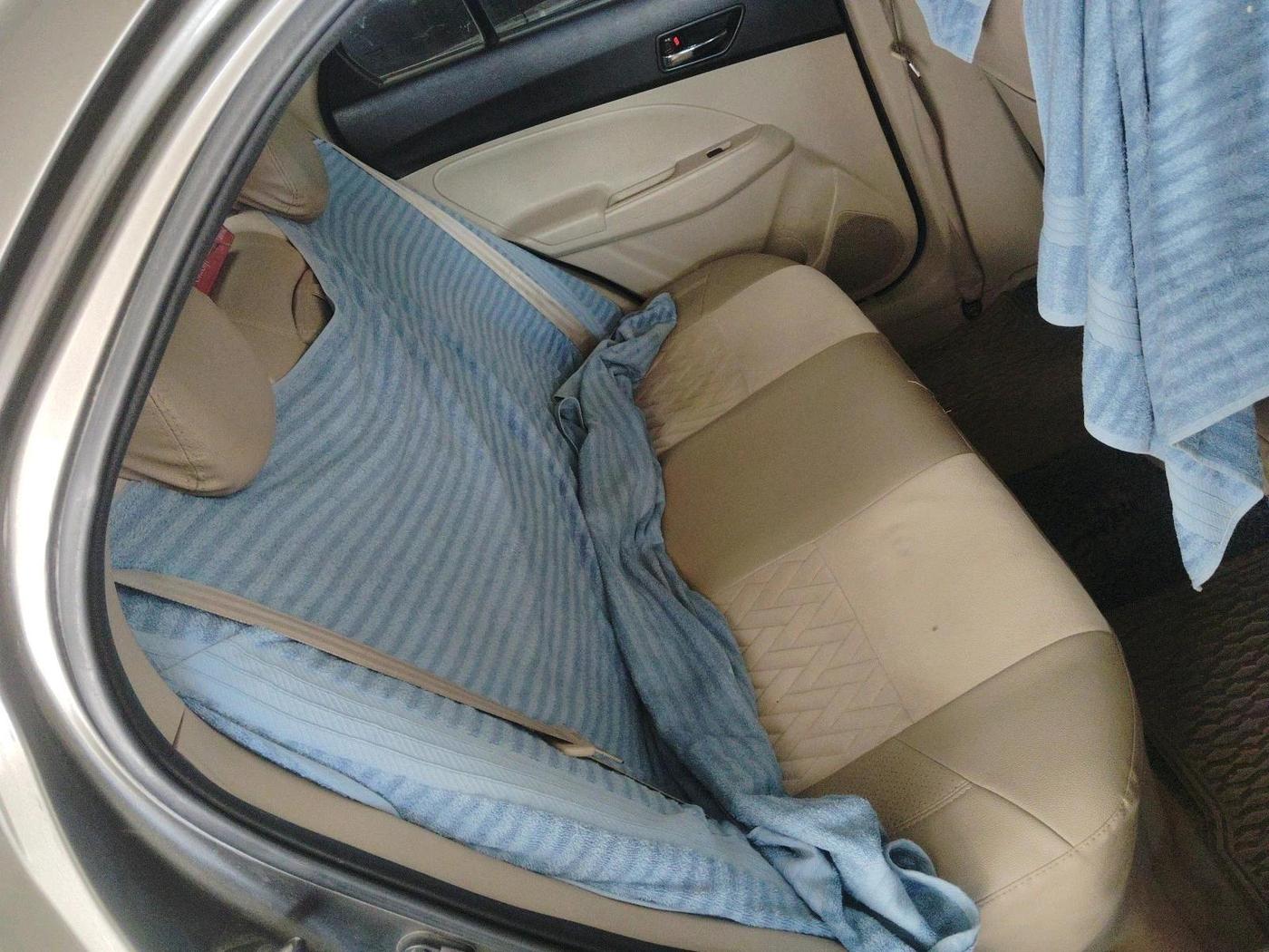2017 Maruti Dzire ZXI, Petrol, Manual, 1,21,782 km, interior