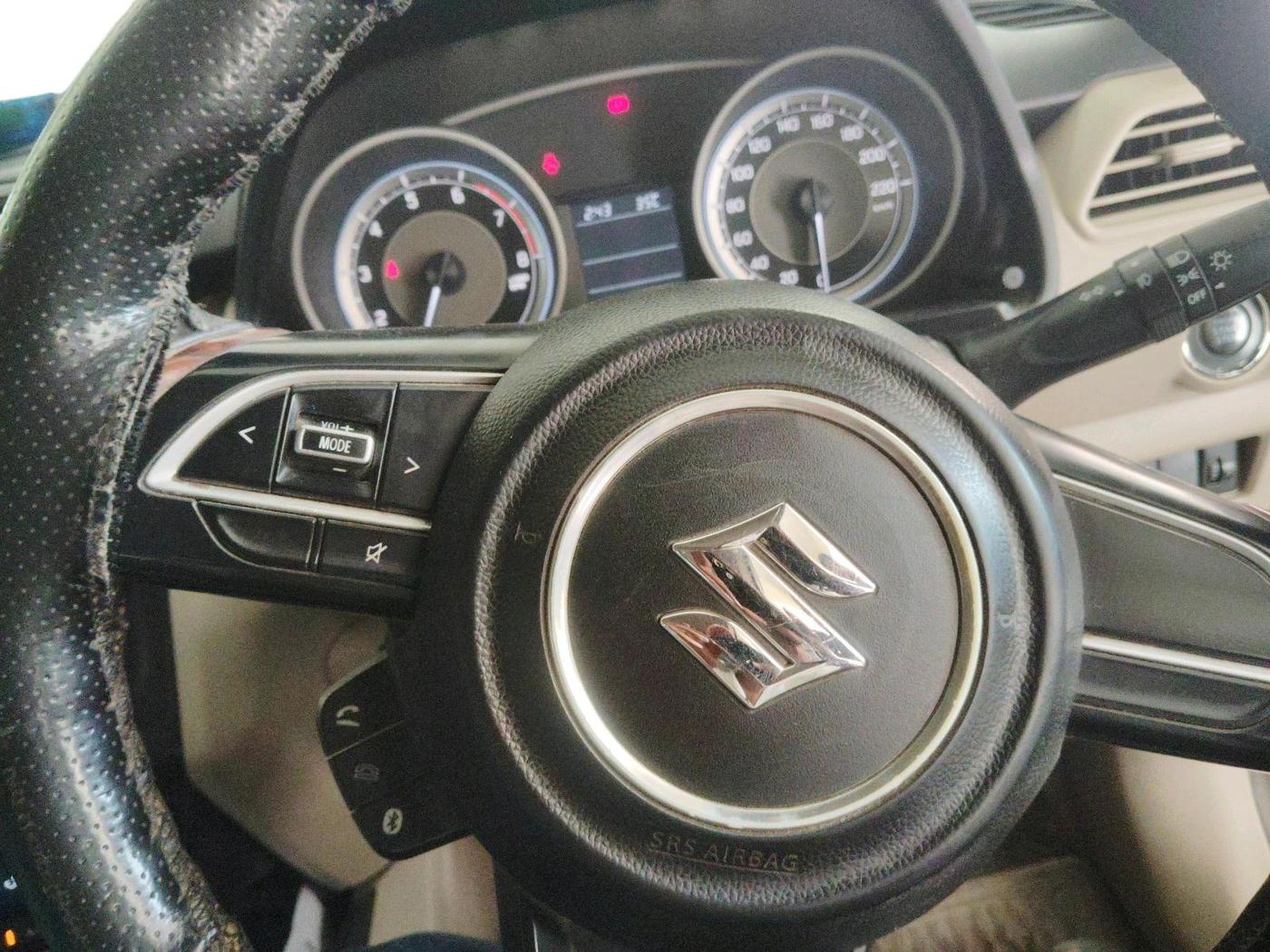 2017 Maruti Dzire ZXI, Petrol, Manual, 1,21,782 km, interior